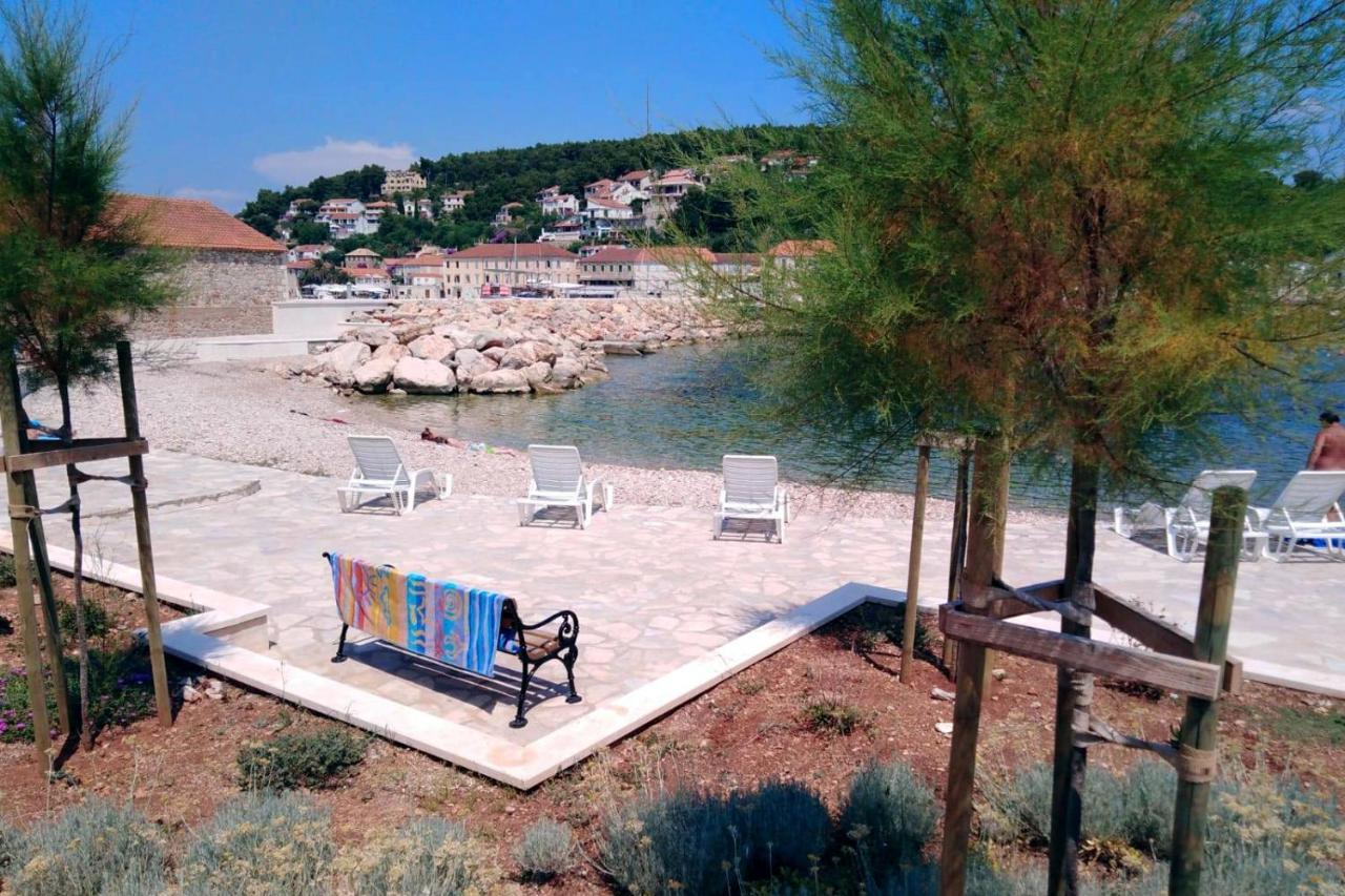Apartments With A Parking Space Jelsa, Hvar - 8713 Jelsa  Eksteriør bilde