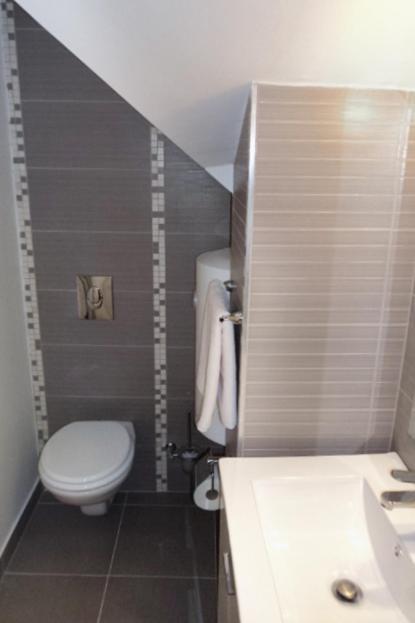 Apartments With A Parking Space Jelsa, Hvar - 8713 Jelsa  Rom bilde